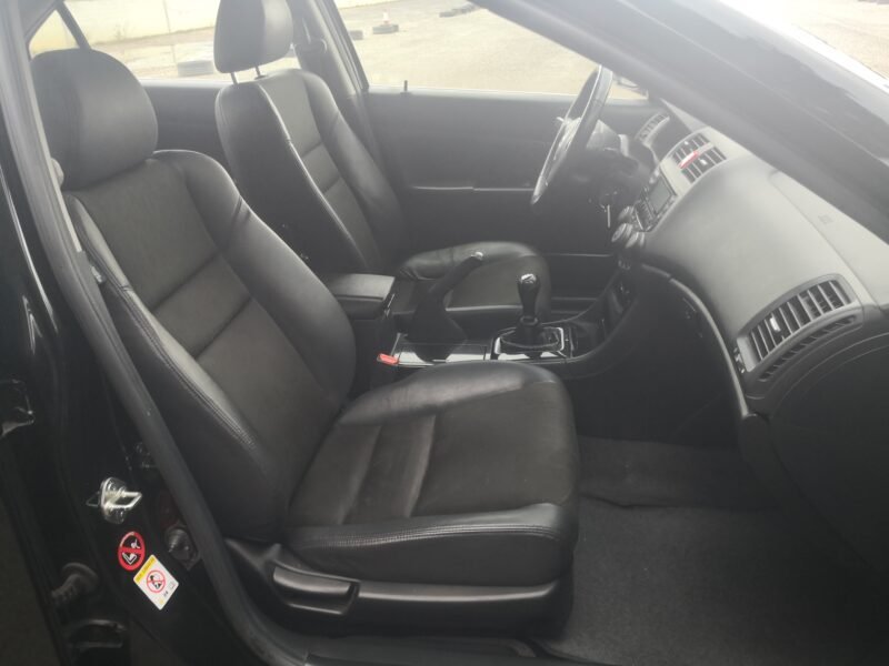 HONDA Accord 2.0i-VTEC Executive piel