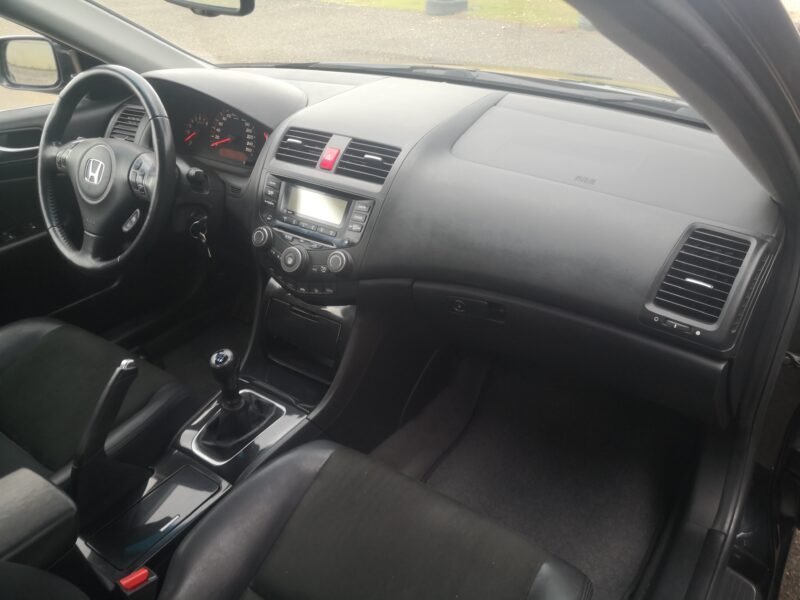 HONDA Accord 2.0i-VTEC Executive piel