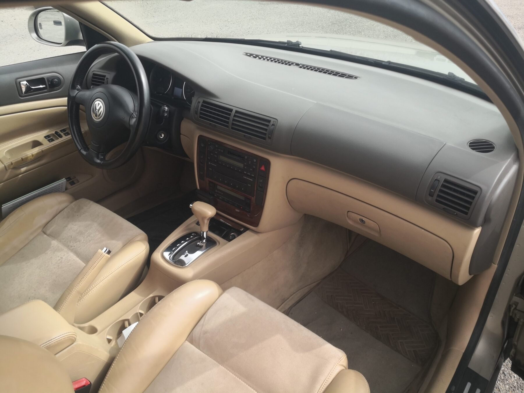 VOLKSWAGEN Passat 1.9tdi Highline