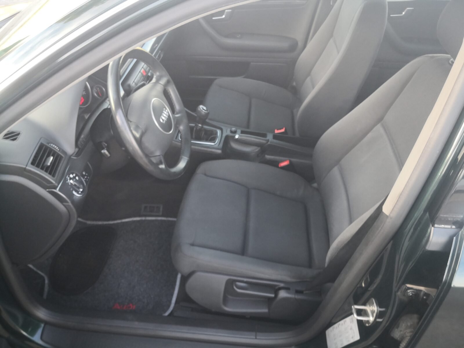 AUDI A4 2.0