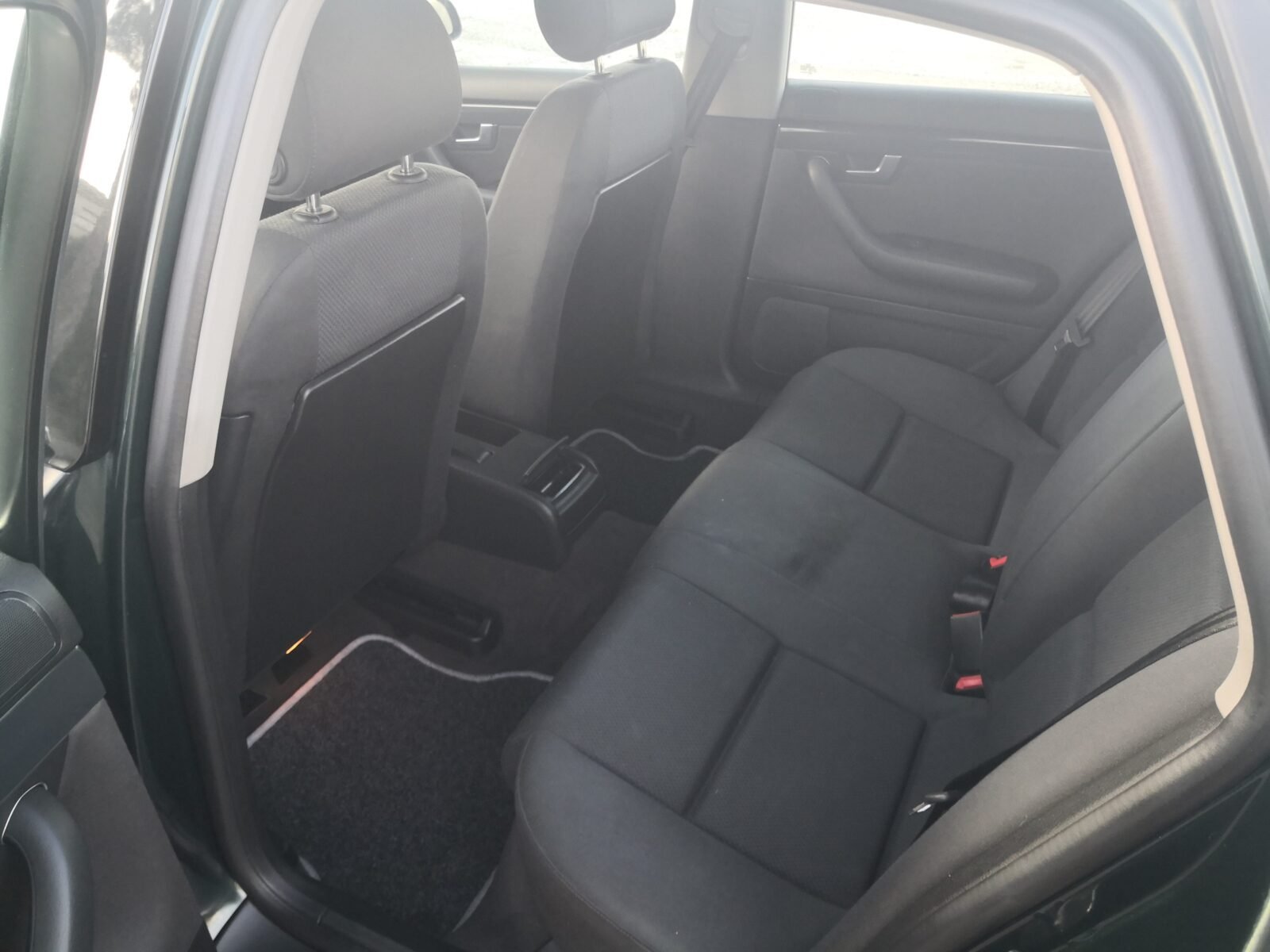 AUDI A4 2.0