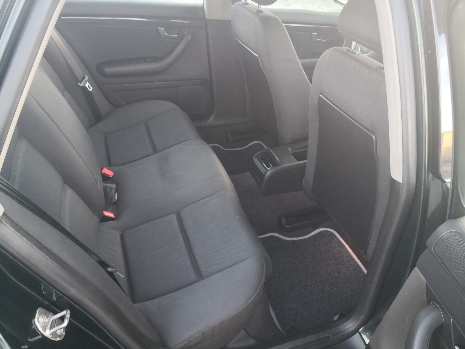 AUDI A4 2.0