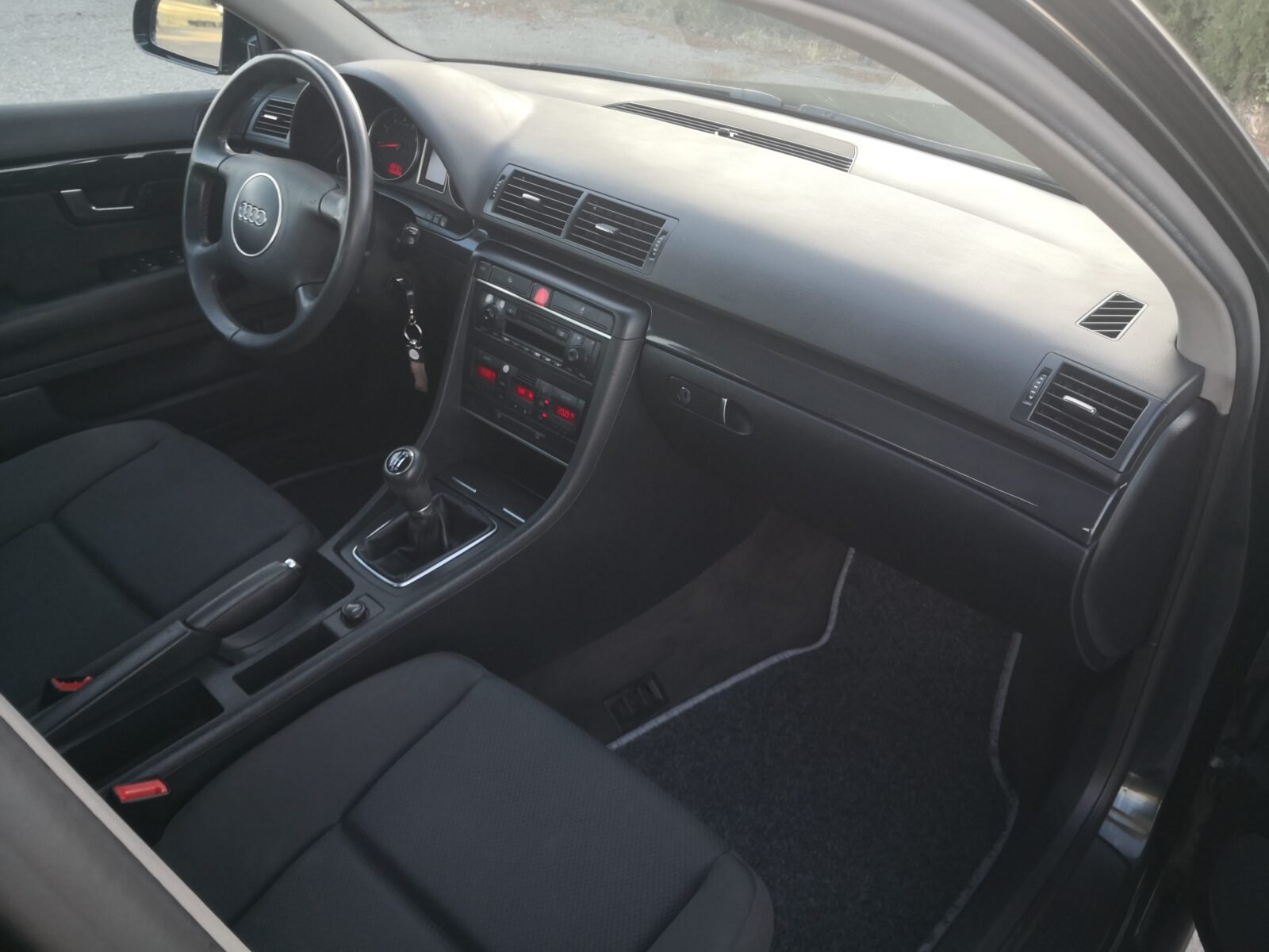 AUDI A4 2.0