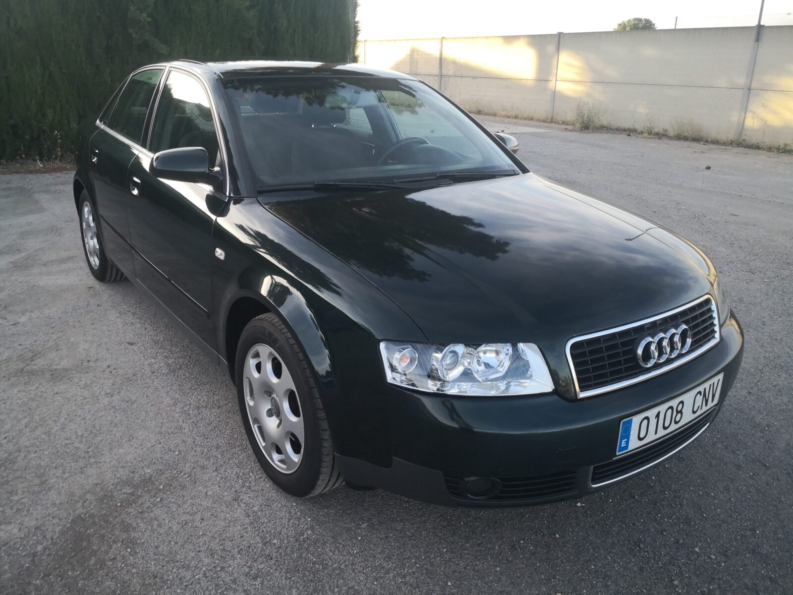AUDI A4 2.0