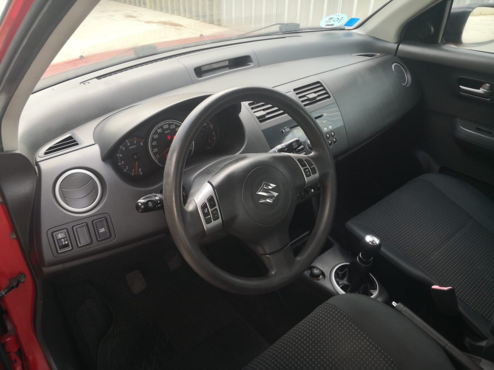 SUZUKI Swift 1.3Gl