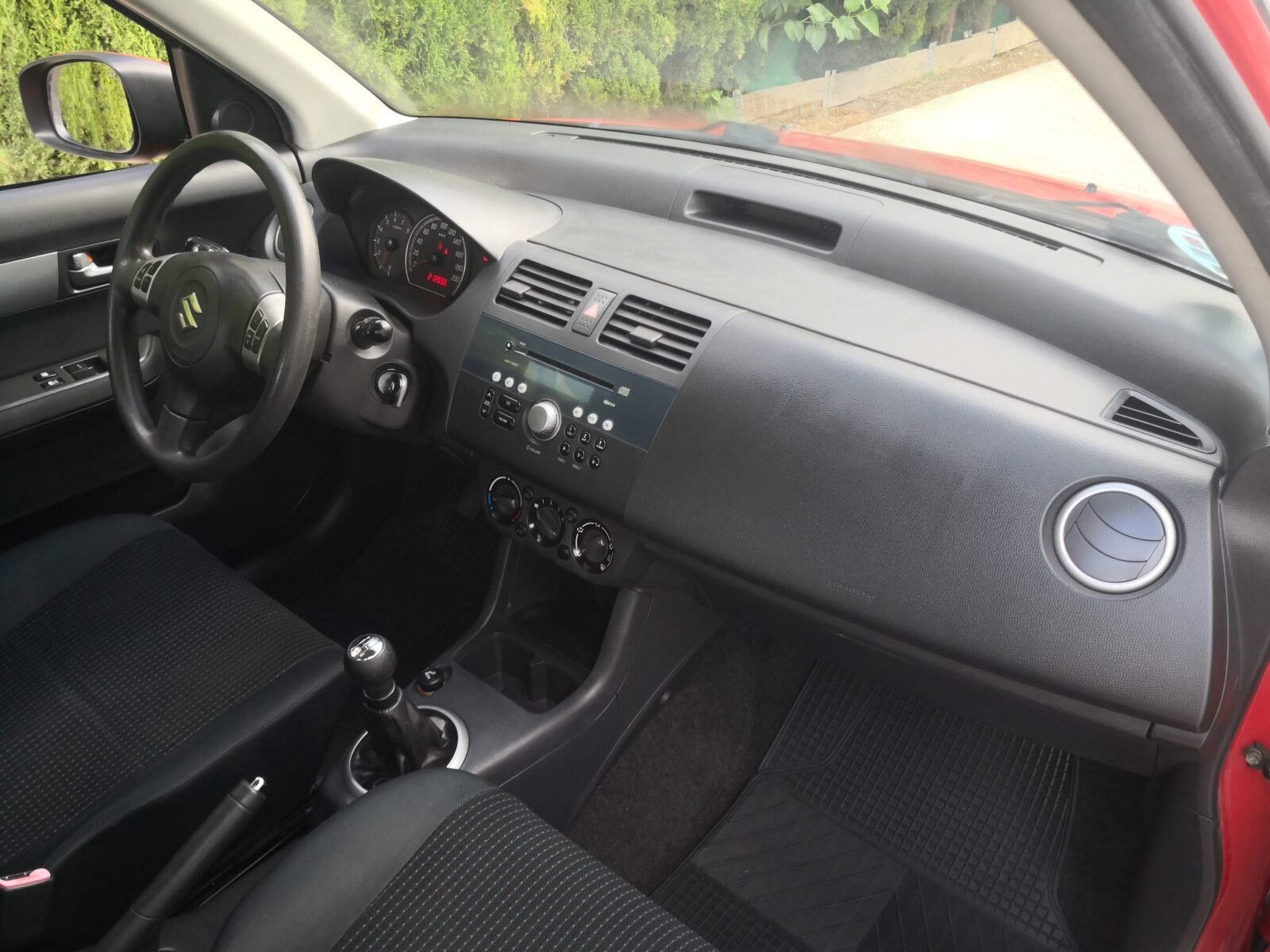 SUZUKI Swift 1.3Gl