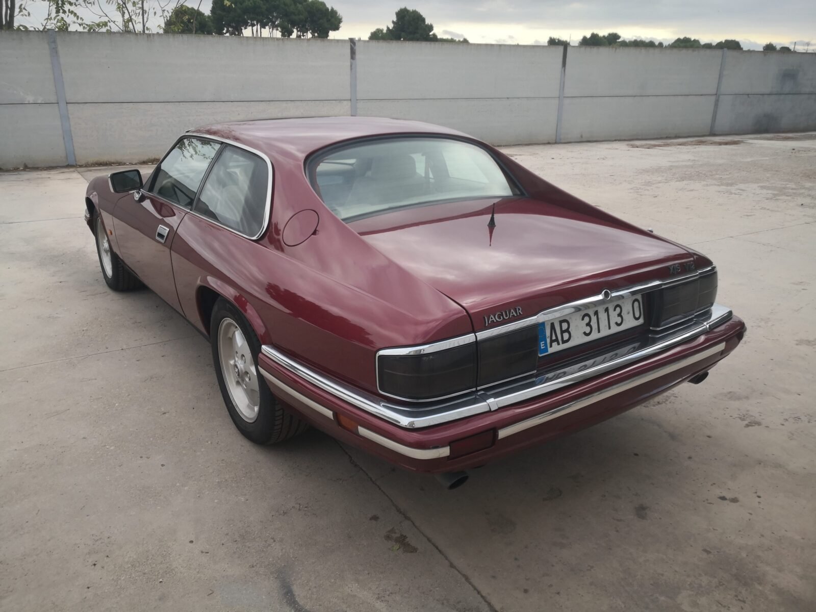JAGUAR Xjs 6.0 V12