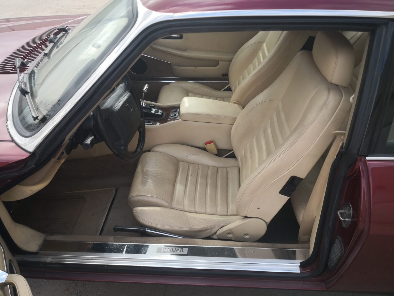 JAGUAR Xjs 6.0 V12