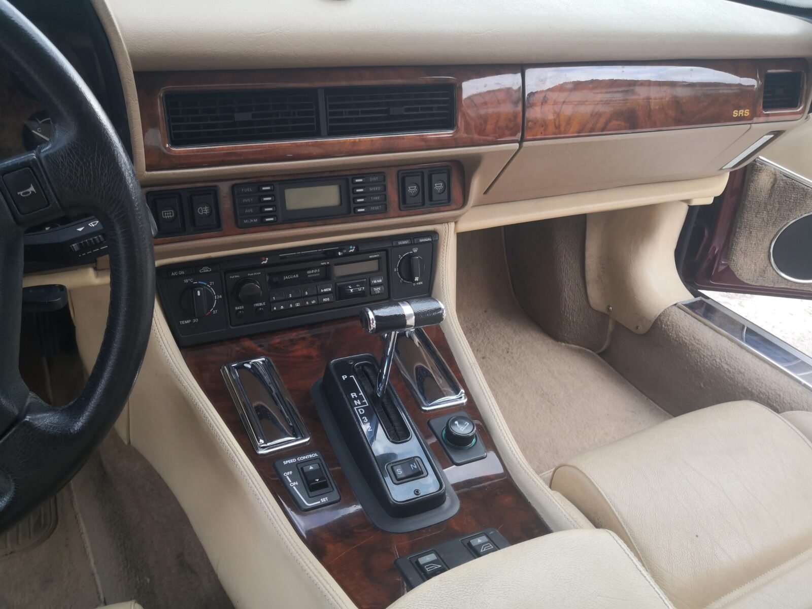 JAGUAR Xjs 6.0 V12